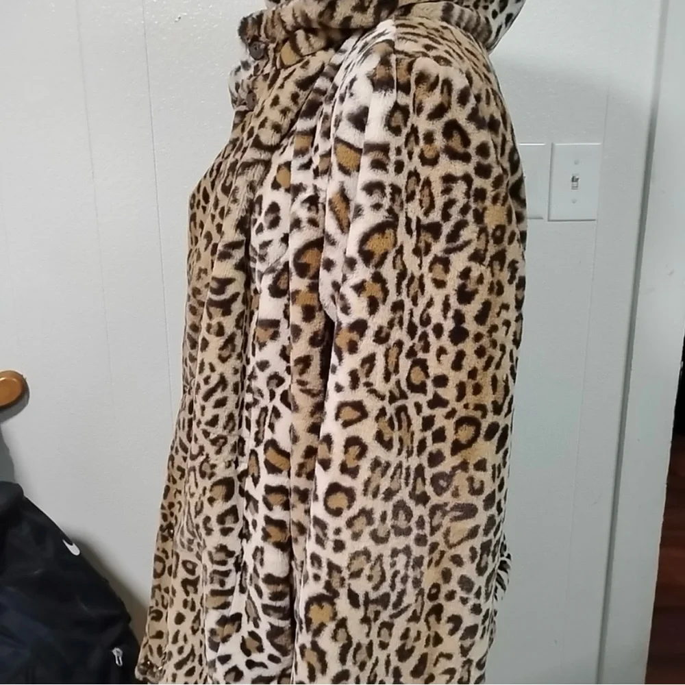 Dennis Basso Animal Print Teddy Jacket - Picture 3 of 13